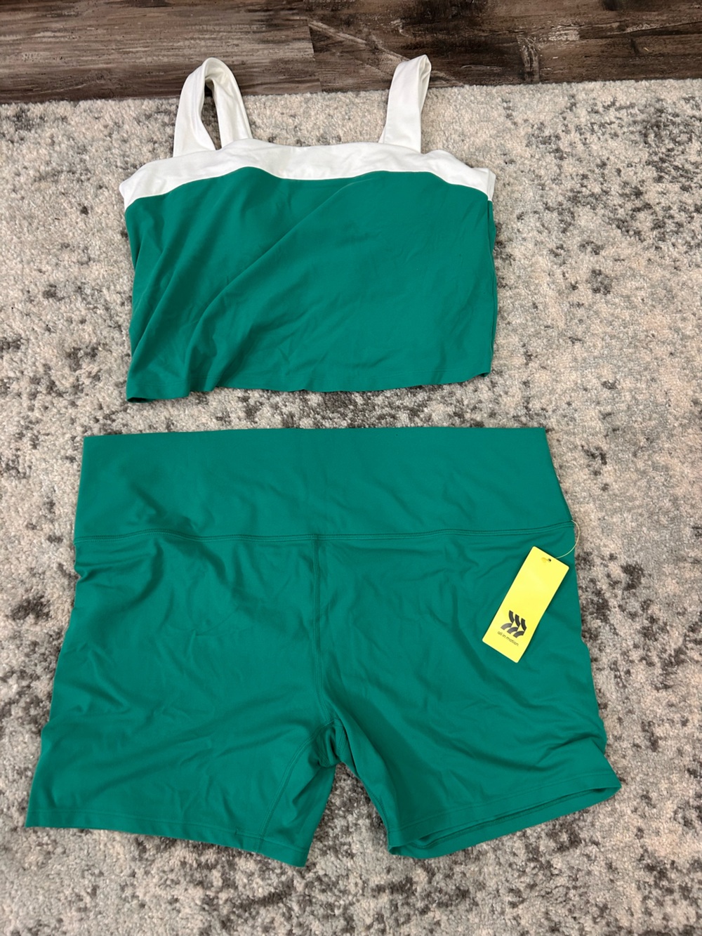 Matching set XXL TOP AND XXXL BOTTOMS built in bra NWT